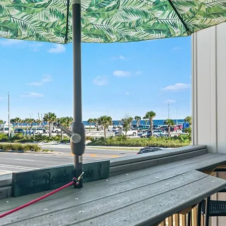 South Winds Unit 2-Gorgeous Newly Updated Condo In The Heart Of Gulf Shores!!