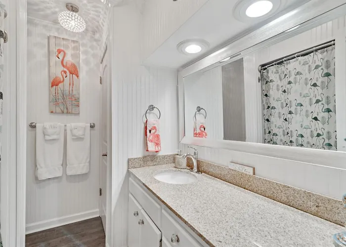 South Winds 2-updated Condo-beach Views-walk To Hangout-free Parking