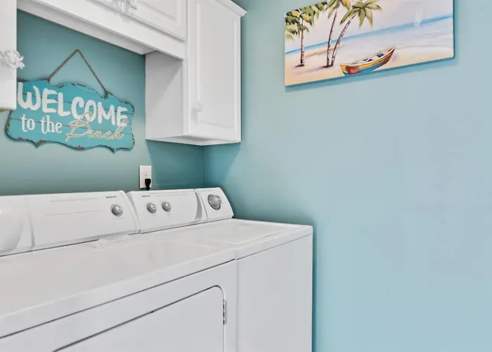 South Winds 2-updated Condo-beach Views-walk To Hangout-free Parking Apartment